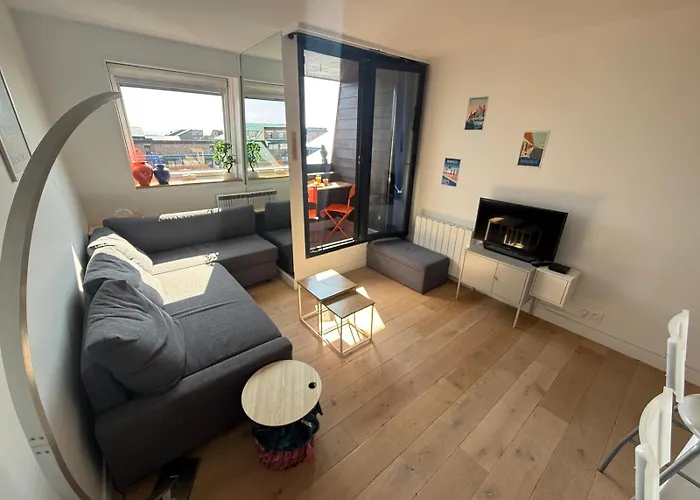 Апартаменты Dans La Marina, *