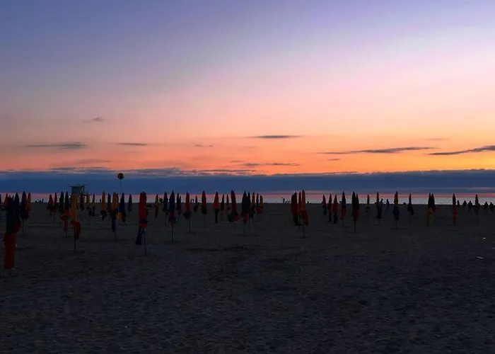 Dans La Marina, Apartment